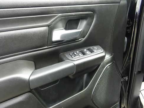 Certified 2025 RAM 1500 Warlock AWD/4WD image 18