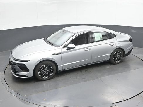 Used 2025 Hyundai Sonata SEL FWD image 35