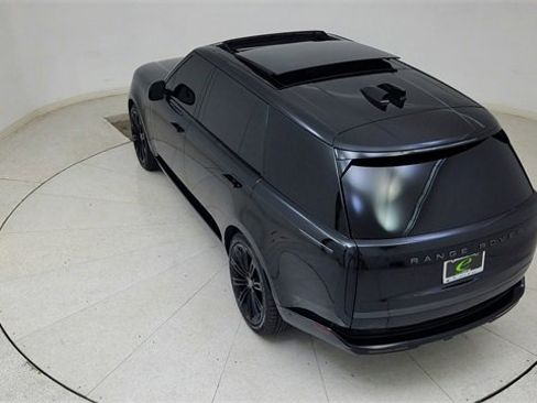 Used 2024 Land Rover Range Rover Long Wheelbase SE image 86