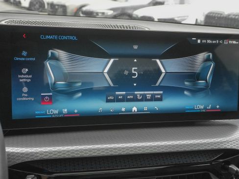 Certified 2025 BMW M340i RWD image 22