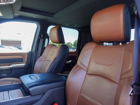 Used 2024 RAM 3500 Limited AWD/4WD image 23