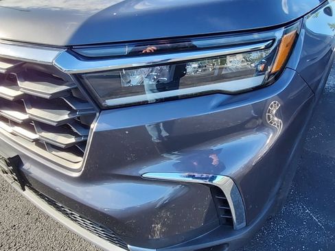 Used 2024 Honda Pilot EX-L image 11