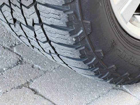 Used 2015 Land Rover LR4 HSE image 76