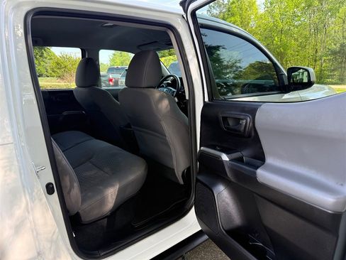 Used 2021 Toyota Tacoma SR5 image 14