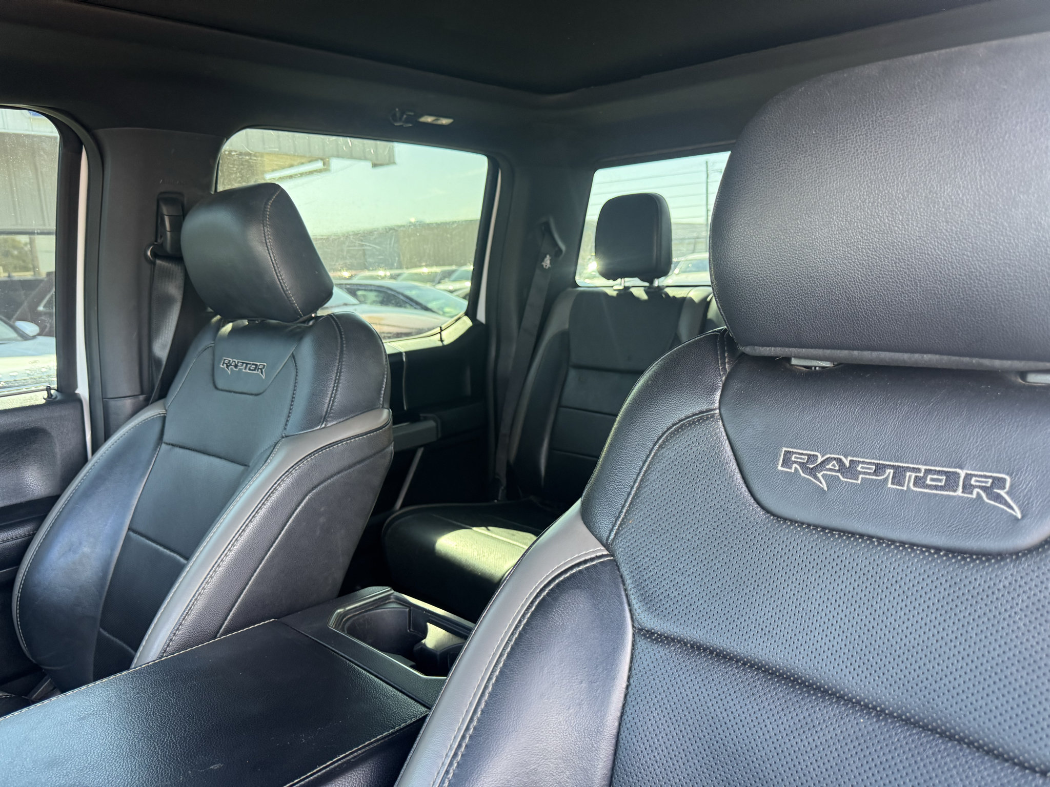 Used 2018 Ford F150 Raptor w/ Equipment Group 802A Luxury AWD/4WD image 25
