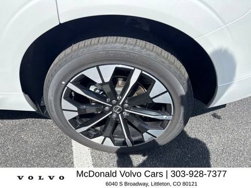 Used 2026 Volvo XC60 B5 Plus w/ Protection Package Premier AWD/4WD image 15