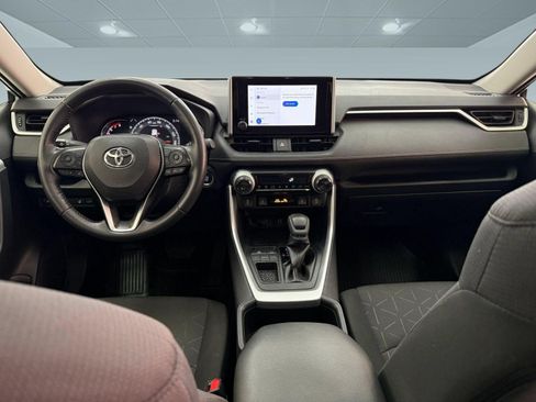 Used 2023 Toyota RAV4 XLE w/ Convenience Package FWD image 12