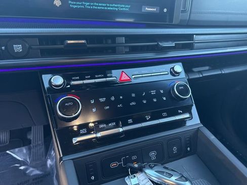 Used 2025 Hyundai Santa Fe Calligraphy image 31