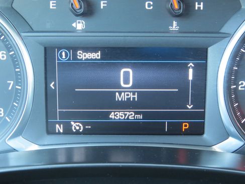 Used 2018 GMC Terrain SLT w/ Preferred Package image 25