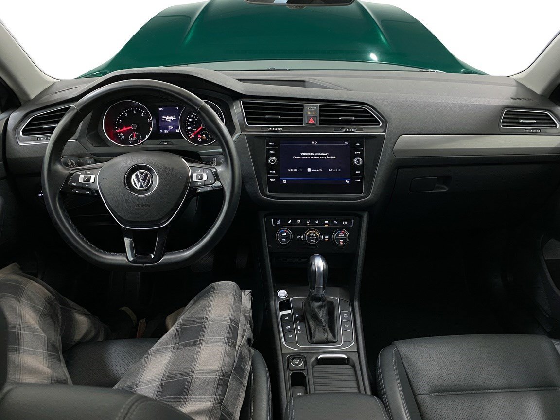 Used 2019 Volkswagen Tiguan SE FWD image 6