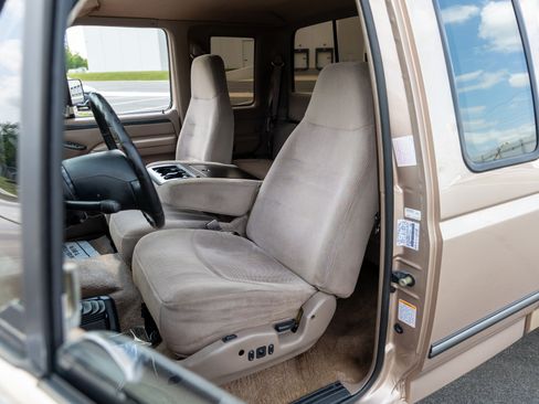 Used 1997 Ford F250 4x4 SuperCab Heavy Duty image 36