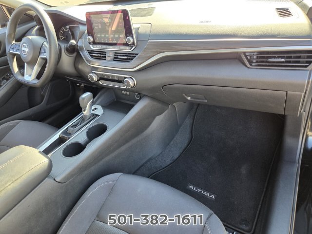 Certified 2025 Nissan Altima 2.5 SV FWD image 16