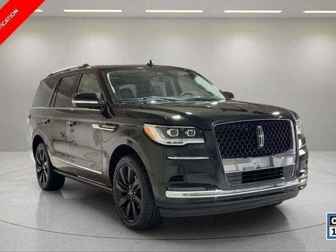 Certified 2022 Lincoln Navigator Black Label AWD/4WD image 1