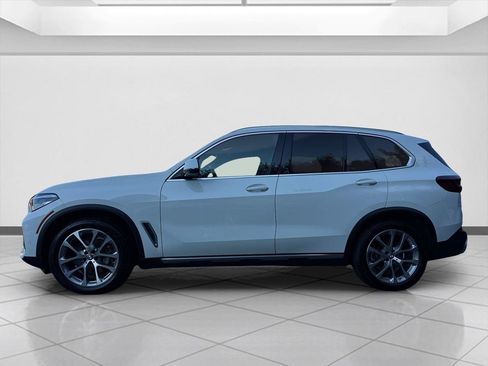 Used 2023 BMW X5 xDrive40i w/ Premium Package AWD/4WD image 2
