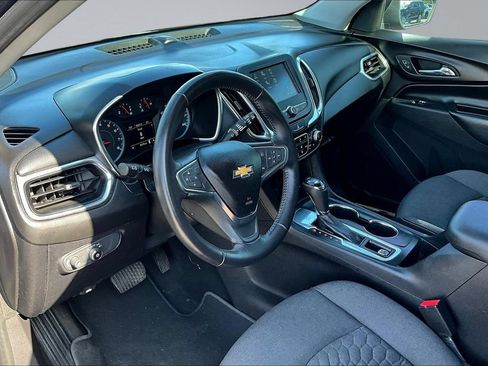 Used 2018 Chevrolet Equinox LT FWD image 18