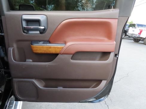 Used 2015 Chevrolet Silverado 2500 High Country w/ Duramax Plus Package image 40