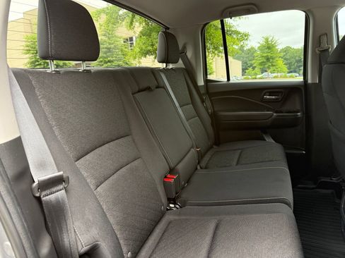 Used 2021 Honda Ridgeline Sport image 41