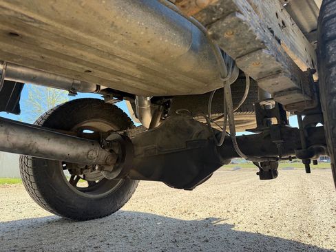 Used 2002 GMC Sierra 2500 4x4 Crew Cab HD w/ Off-Road Skid Plate Pkg image 12