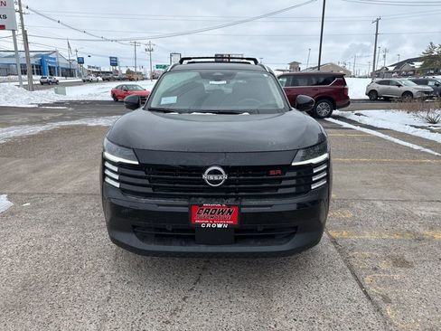 New 2026 Nissan Kicks SR w/ Cold Weather Package image 9