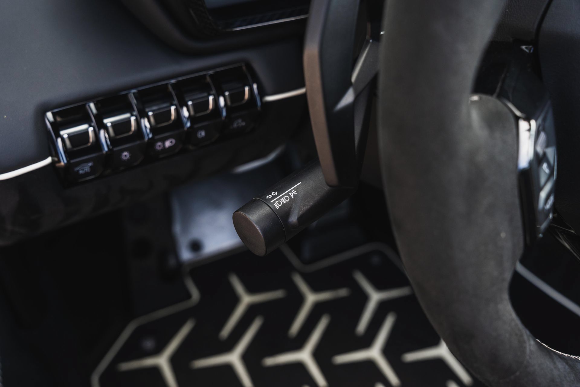 Used 2021 Lamborghini Aventador SVJ AWD/4WD image 58