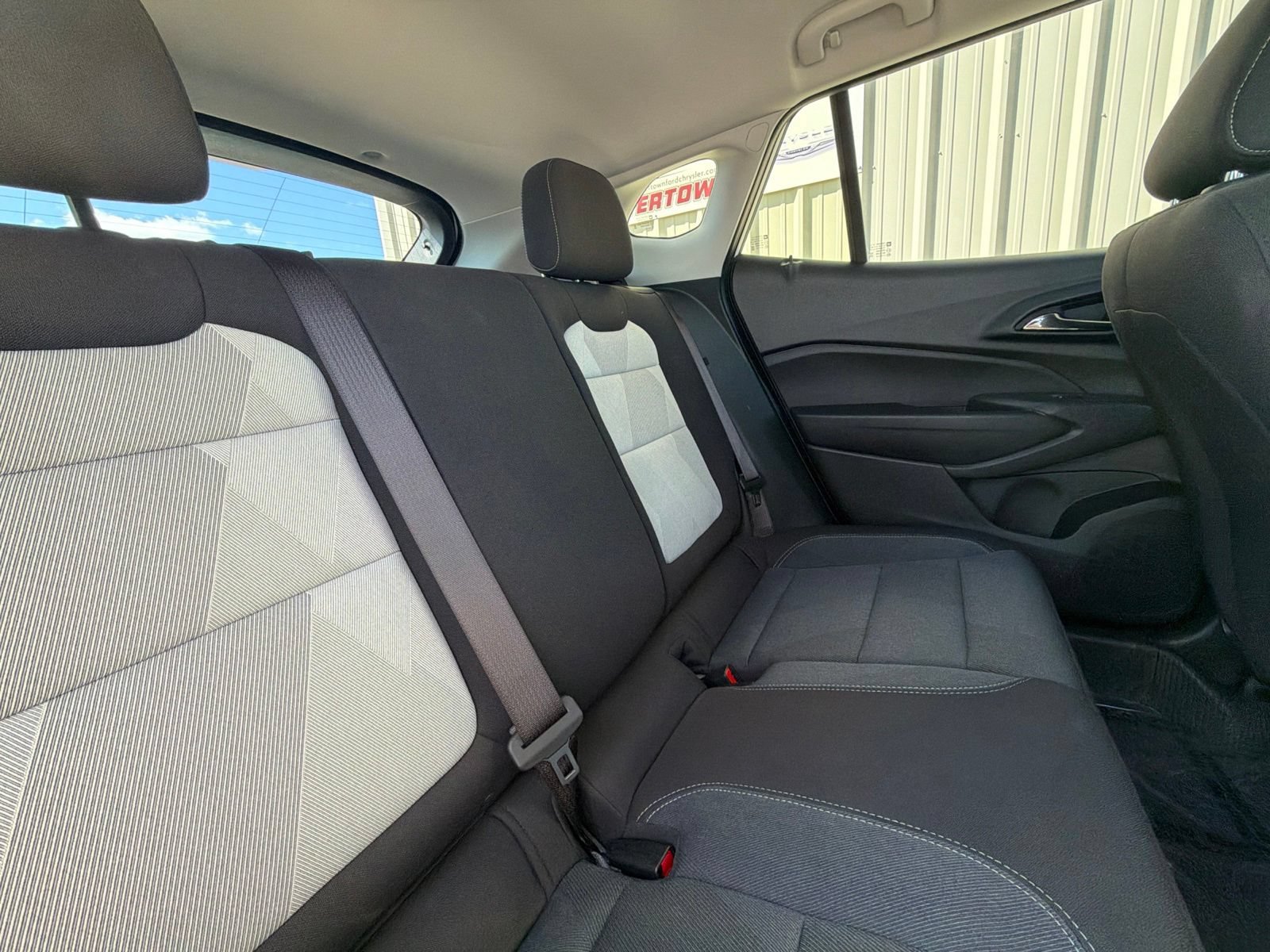 Used 2026 Chevrolet Trax LS FWD image 9