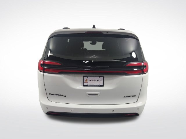 Used 2025 Chrysler Pacifica Limited FWD image 34
