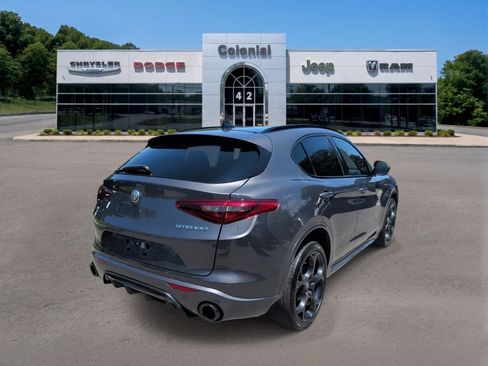 Used 2023 Alfa Romeo Stelvio Veloce AWD/4WD image 6