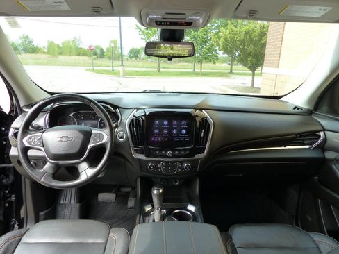 Used 2020 Chevrolet Traverse RS FWD image 37
