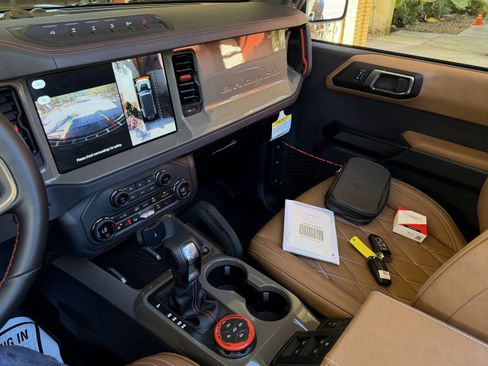 Used 2025 Ford Bronco Raptor image 38