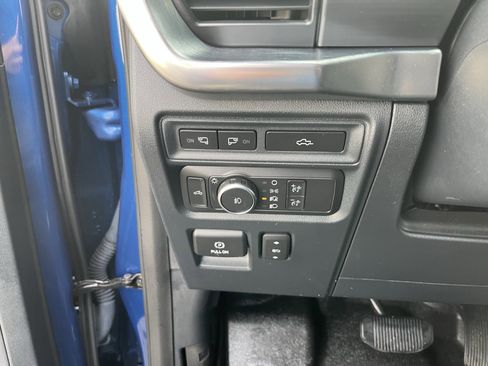 Used 2022 Ford F150 Lariat w/ Equipment Group 502A High image 24