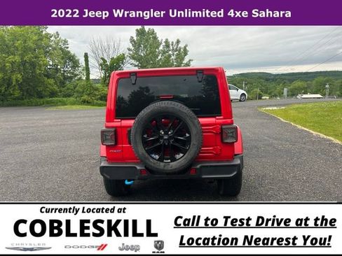 Used 2022 Jeep Wrangler Unlimited Sahara 4xe image 5