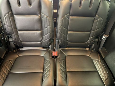 Used 2017 Ford Explorer Platinum AWD/4WD image 17