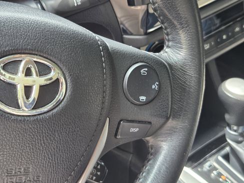 Used 2015 Toyota Corolla S FWD image 9