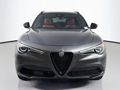 Used 2022 Alfa Romeo Stelvio Veloce AWD/4WD image 2