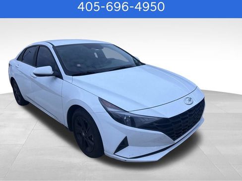 Used 2021 Hyundai Elantra Blue FWD image 2