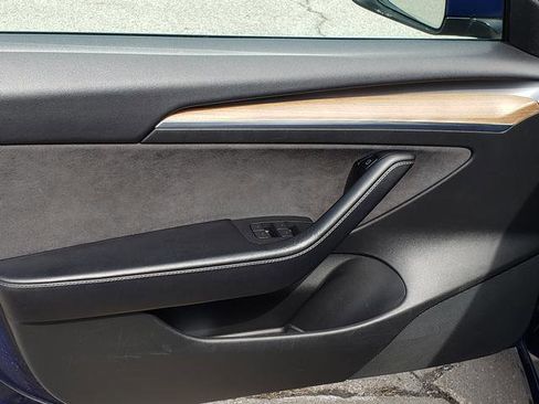 Used 2022 Tesla Model 3 image 12