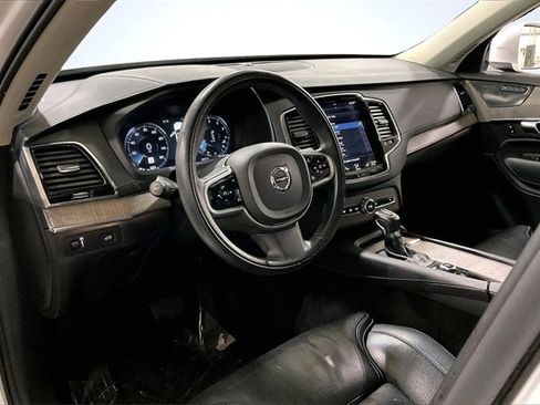 Used 2022 Volvo XC90 T6 Inscription w/ Climate Package image 14