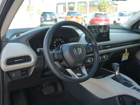 Used 2027 Honda HR-V EX-L image 2