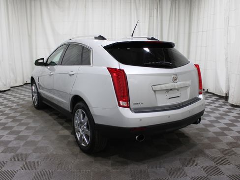 Used 2010 Cadillac SRX Premium image 28