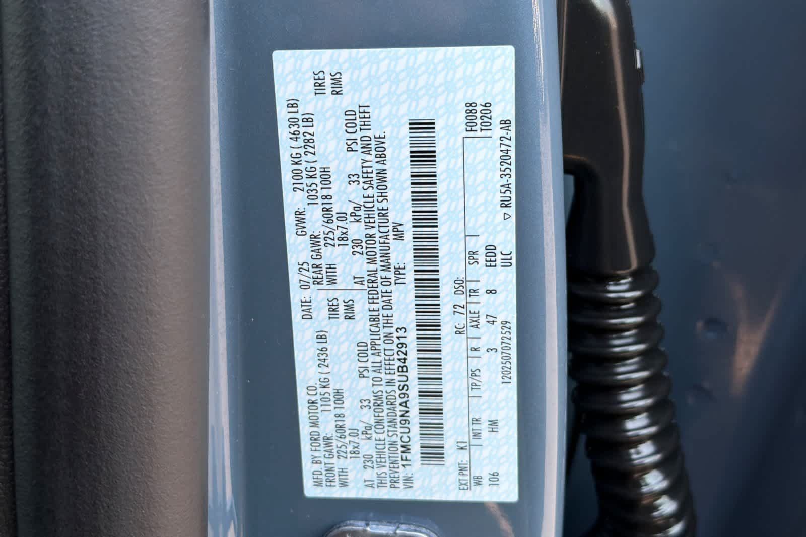 Used 2025 Ford Escape ST-Line Select AWD/4WD image 28