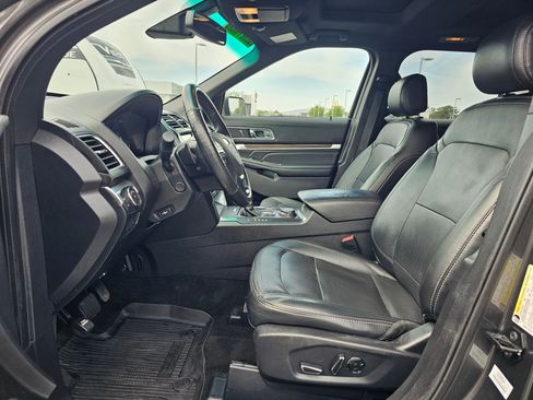 Used 2017 Ford Explorer Limited w/ Equipment Group 301A AWD/4WD image 50