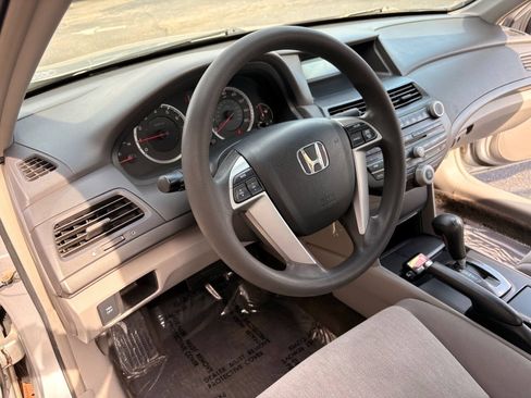 Used 2009 Honda Accord LX image 7