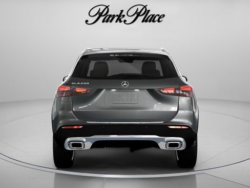 Used 2026 Mercedes-Benz GLA 250 4MATIC image 16
