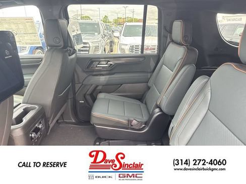 New 2026 GMC Yukon XL AT4 AWD/4WD image 23