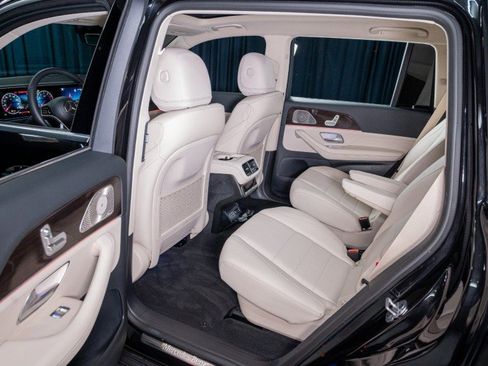 Certified 2026 Mercedes-Benz GLS 450 4MATIC image 16