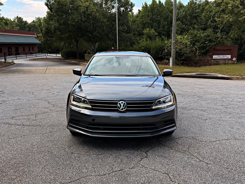 Used 2017 Volkswagen Jetta S w/ Jetta S Cold Weather Package FWD image 2