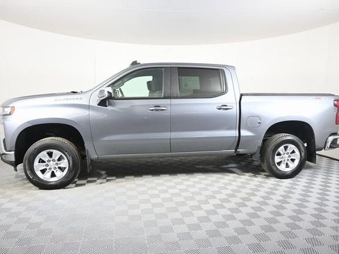 Used 2022 Chevrolet Silverado 1500 LT w/ Bed Protection Package AWD/4WD image 2