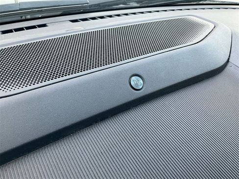 Used 2023 Ford Expedition Max Limited image 24