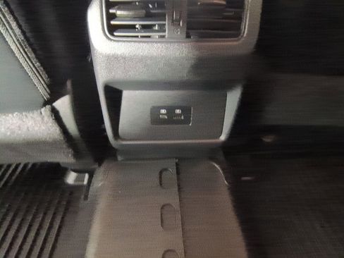 Used 2023 Nissan Rogue SV w/ SV Premium Package AWD/4WD image 27