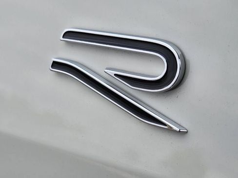 New 2026 Volkswagen Tiguan SE R-Line AWD/4WD image 10